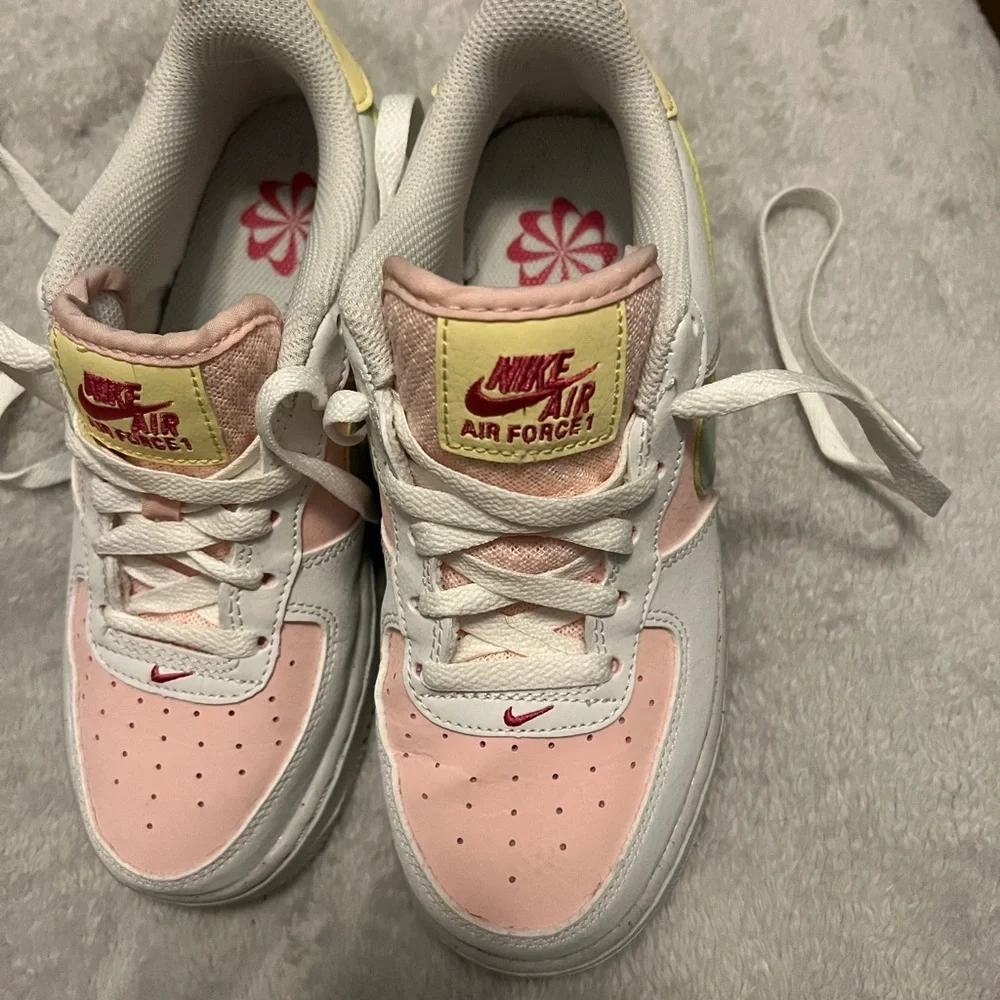 Nike Air Force 1